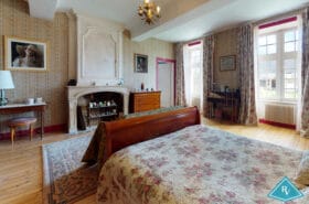 Petit château bien rénové