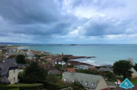 Terrain constructible avec vue mer à 180 degrés