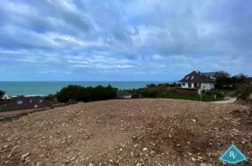 Terrain constructible avec vue mer à 180 degrés