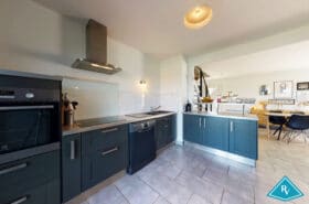 Pavillon avec jardin et garage dans un quartier calme