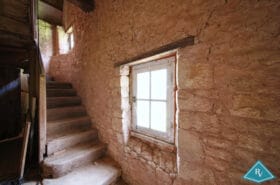 Petit château bien rénové