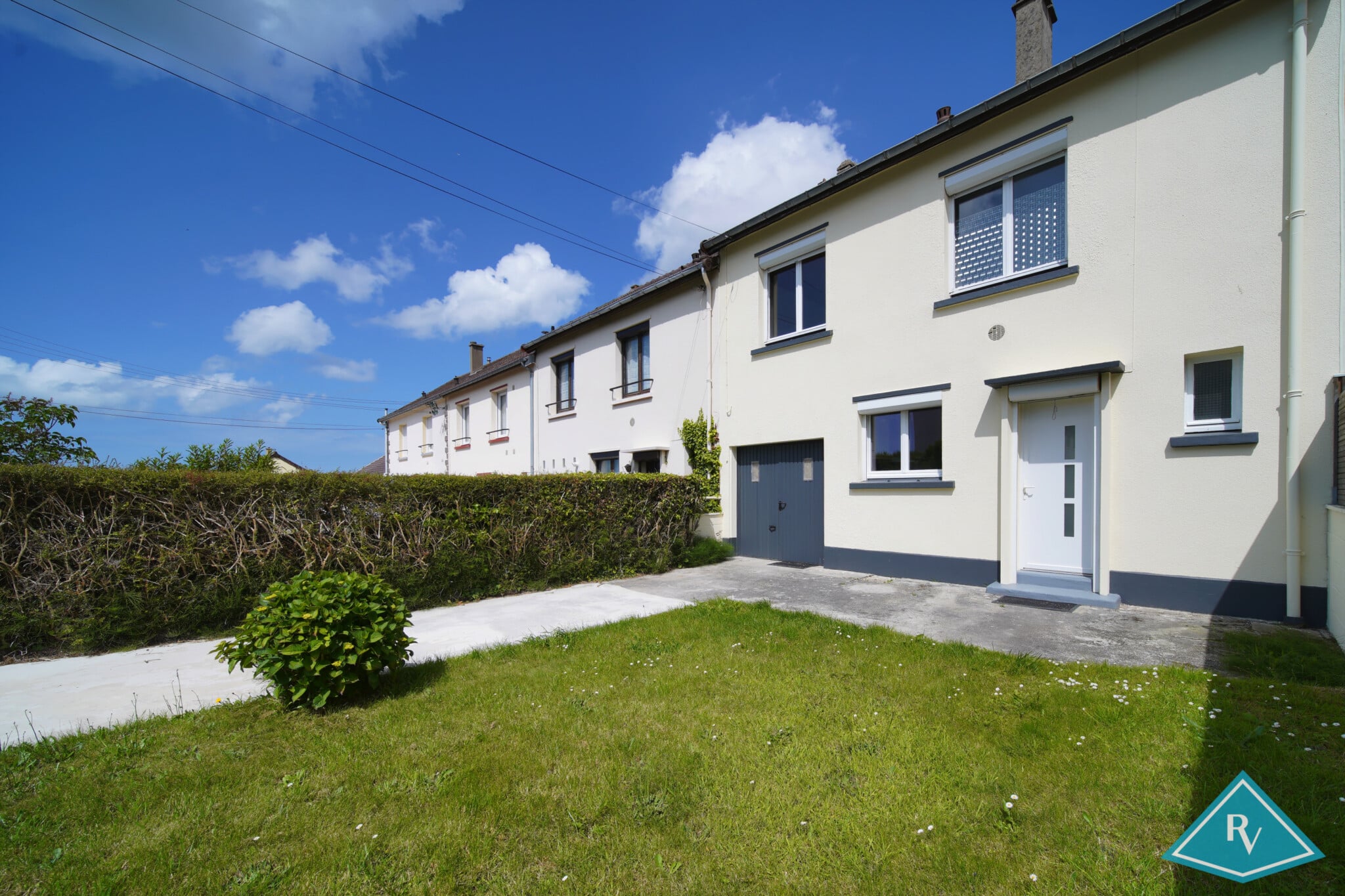Maison 3 chambres avec garage et jardin