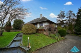 Maison avec garage et jardin