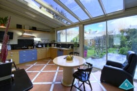 Maison de ville avec jardin et garage