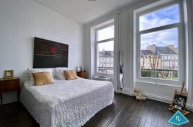 Maison de ville avec jardin et garage