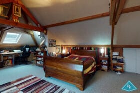 Maison avec garage et jardin