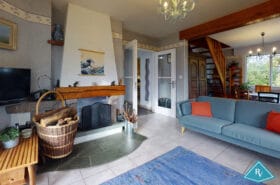 Maison avec garage et jardin