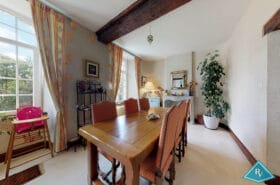 Presbytère de 260m² en campagne avec étangs et verger