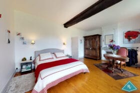 Presbytère de 260m² en campagne avec étangs et verger