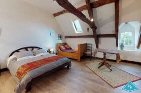 Presbytère de 260m² en campagne avec étangs et verger