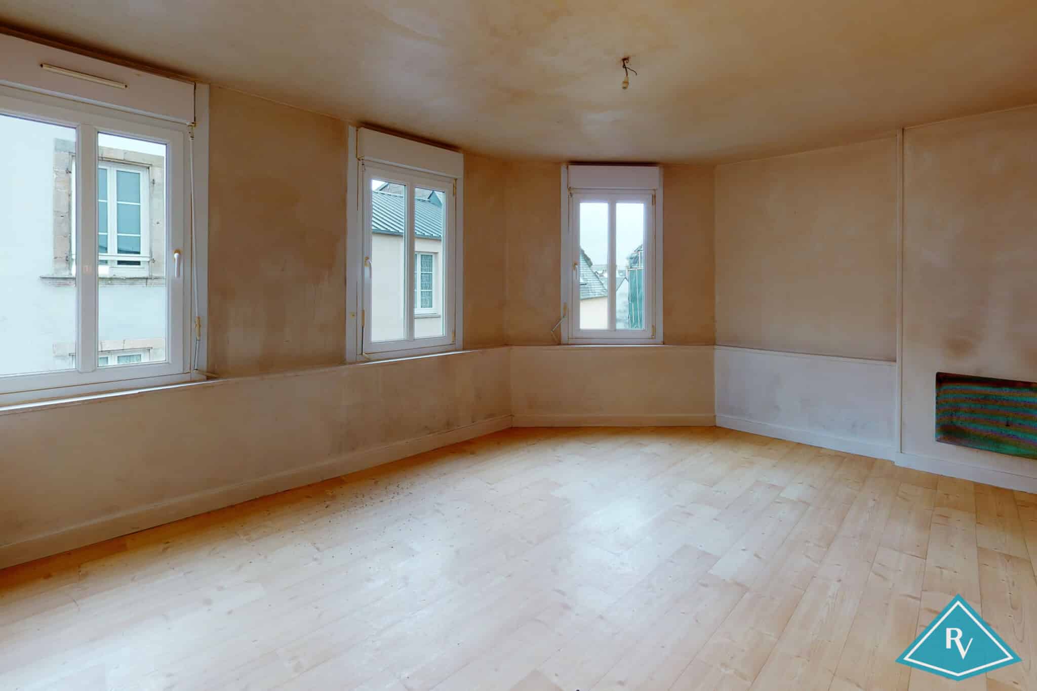 Appartement à rafraichir en centre ville