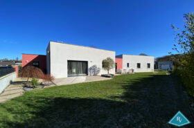 Maison contemporaine à toit plat