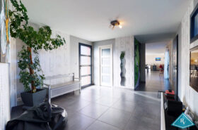 Maison contemporaine à toit plat