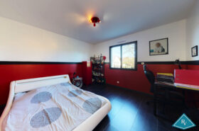 Maison contemporaine à toit plat