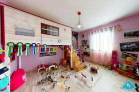 Maison contemporaine à toit plat