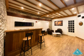 Maison de ville avec joli jardin