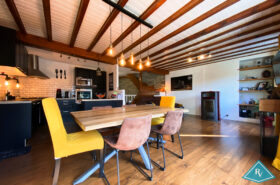 Maison de ville avec joli jardin