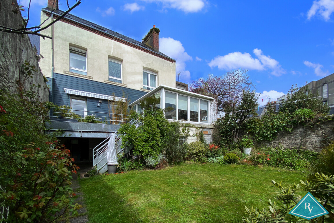 Achat Superbe maison cherbourgeoise CHERBOURGENCOTENTIN 230m²