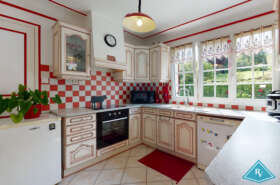 Maison avec jardin et garage