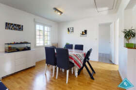 Maison avec jardin et garage