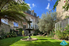 Bel hôtel particulier en centre ville