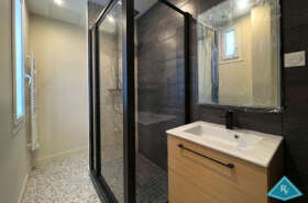 Appartement avec balcon rénové