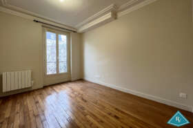 Appartement avec balcon rénové