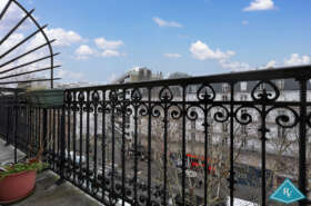 Appartement avec balcon rénové