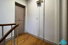 Appartement avec balcon rénové