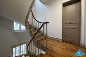 Appartement avec balcon rénové