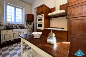 Hôtel particulier avec parc et piscine