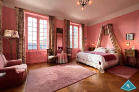 Hôtel particulier avec parc et piscine