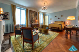 Hôtel particulier avec parc et piscine