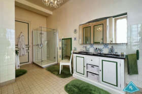 Hôtel particulier avec parc et piscine