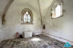 Maison en pierre avec tour du XVème