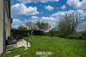 Jolie maison avec jardin et garage