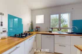 Jolie maison avec jardin et garage