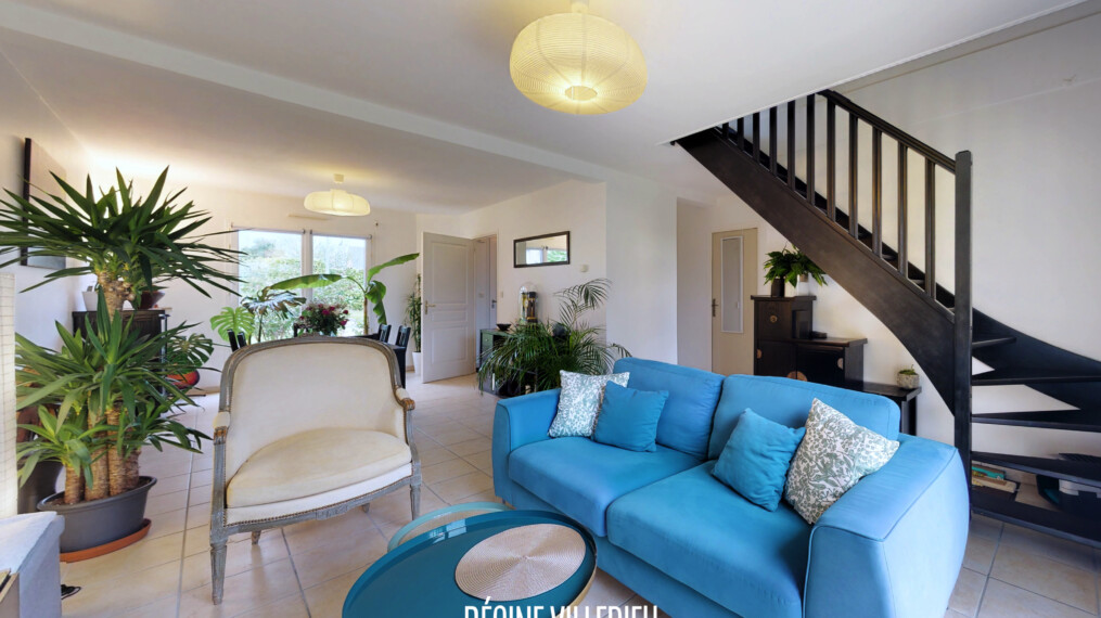 Jolie maison avec jardin et garage