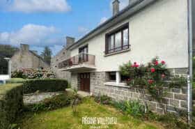 Maison sur sous-sol complet