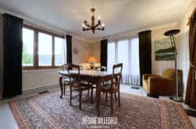 Maison sur sous-sol complet