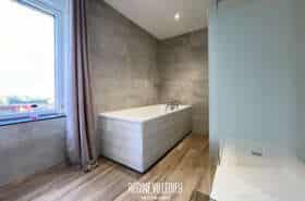 Belle maison en pierres bleues