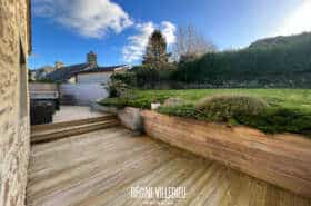 Belle maison en pierres bleues