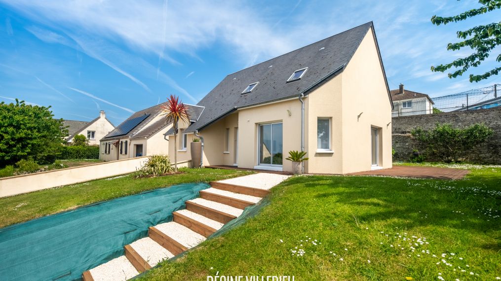 Maison familiale avec garage