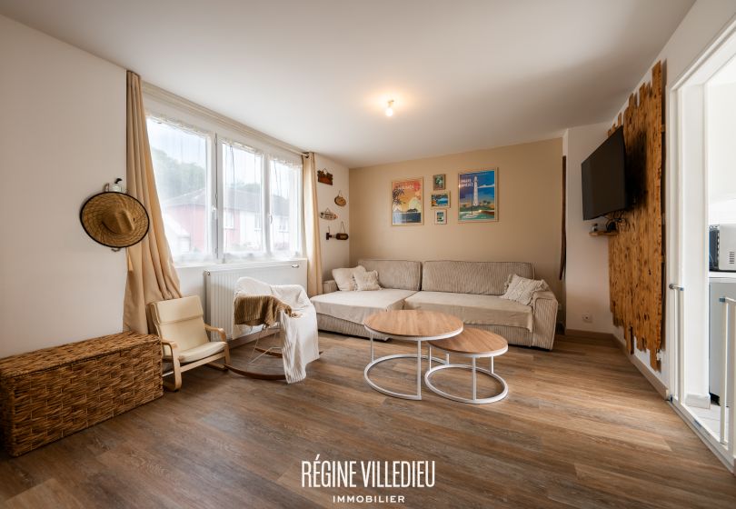 Maison avec terrasse et jardin