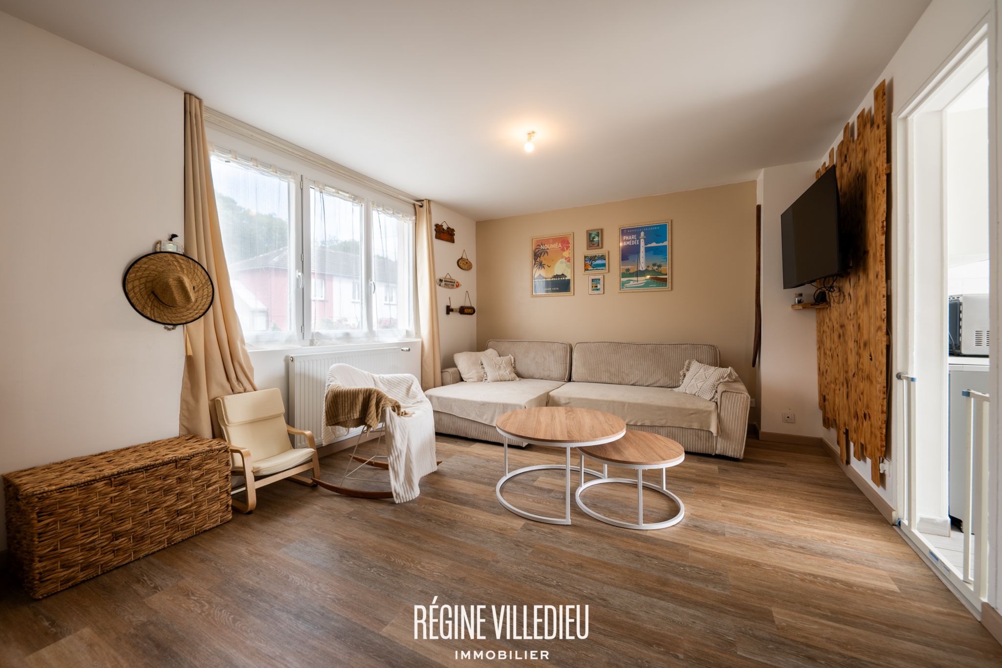 Maison avec terrasse et jardin