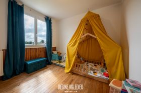 Maison avec terrasse et jardin