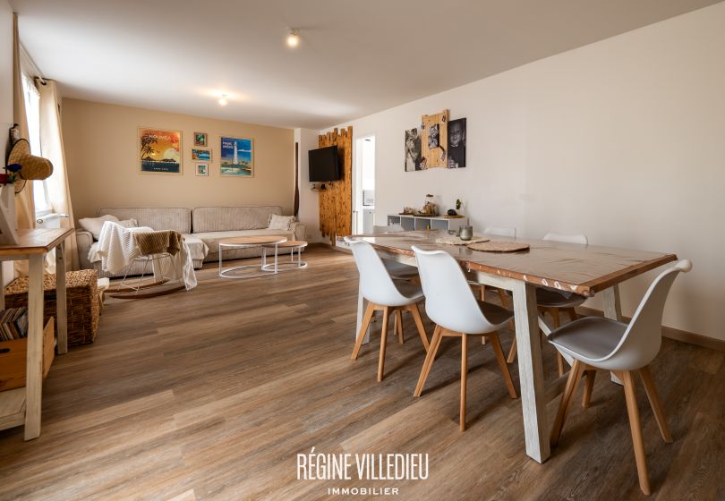 Maison avec terrasse et jardin