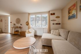 Maison avec terrasse et jardin