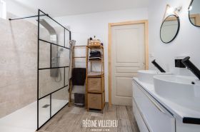 Maison avec terrasse et jardin