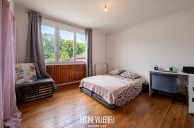 Maison avec terrasse et jardin